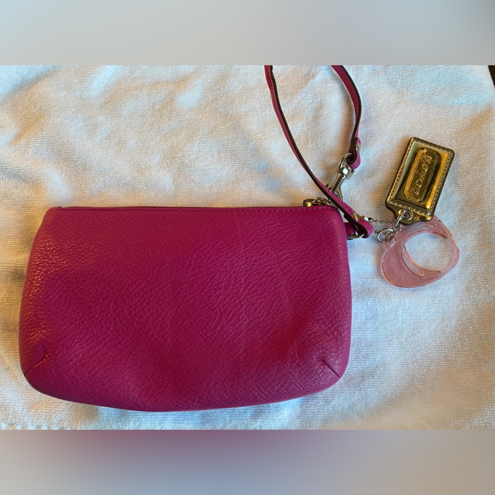 Coach wristlet - Picture 2 of 3